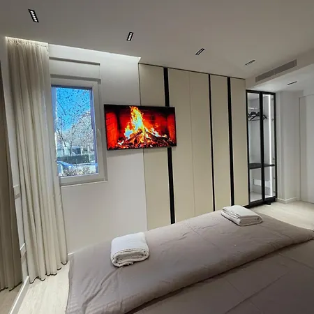 Retlav Luxury
