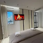 Retlav Luxury